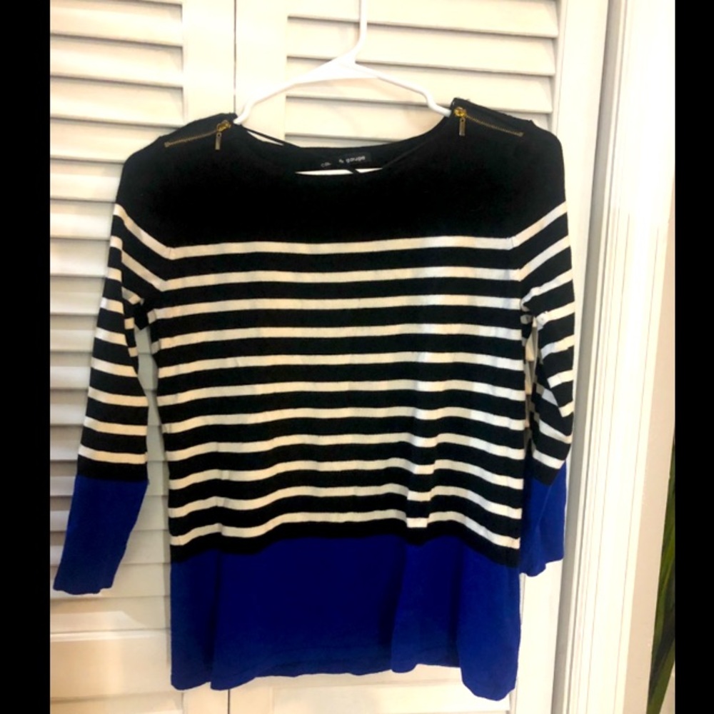 Long sleeve sweater